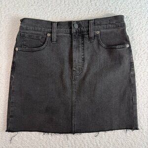 Madewell Stretch Denim Straight Mini Skirt in Ashcraft Wash: Raw-Hemmed 26